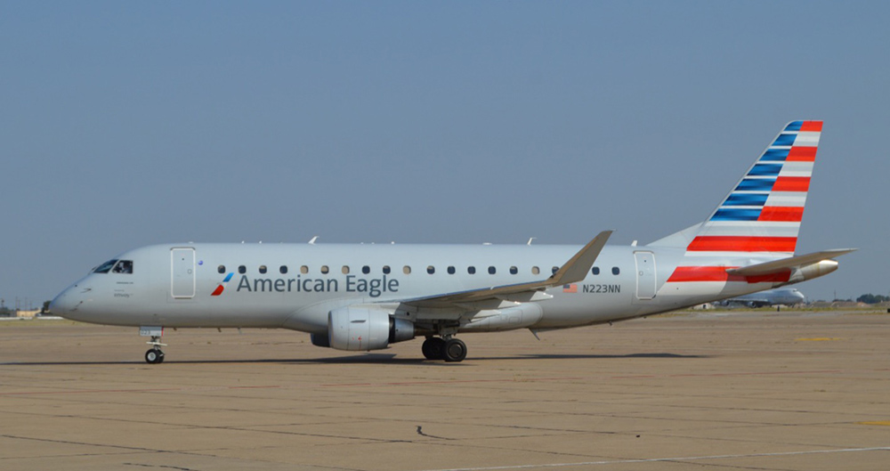 American Eagle Embraer 175 at Roswell operated by Envoy Air.