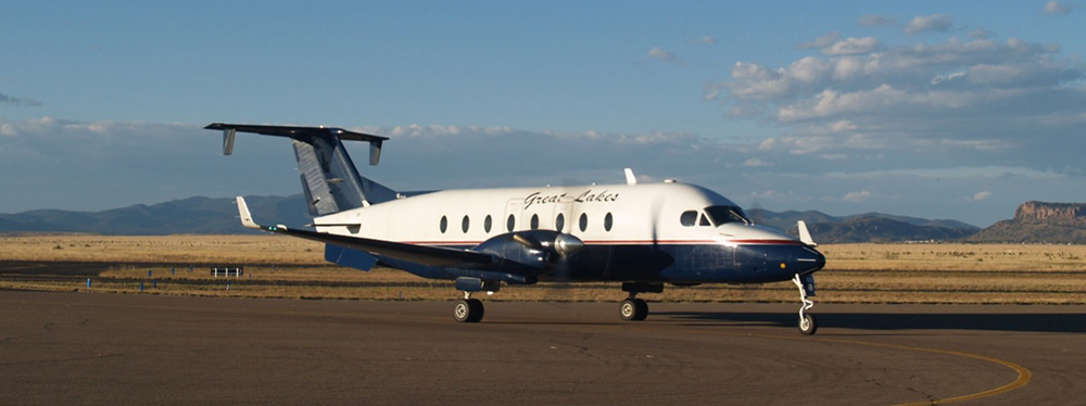 Great Lakes Beechcraft 1900D arriving into Silver City in 2010.