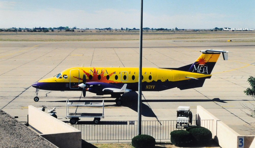 Mesa Airlines Beechcraft 1900D at Roswell in 2002.