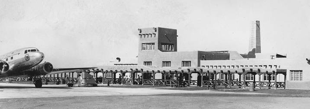 The Albuquerque Municipal Airport terminal building upon opening in 1939.