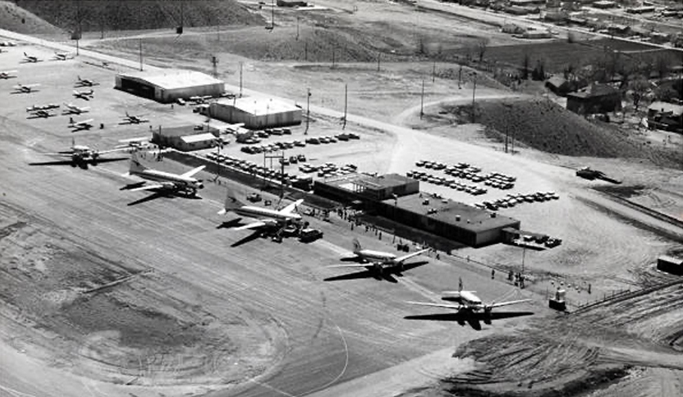 The Farmington Municipal Airport in the late-1950’s with multiple Frontier Airlines aircraft.