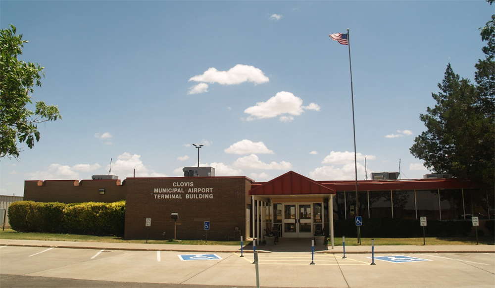 The terminal building at the Clovis airport prior to its renaming to the Clovis Regional Airport.