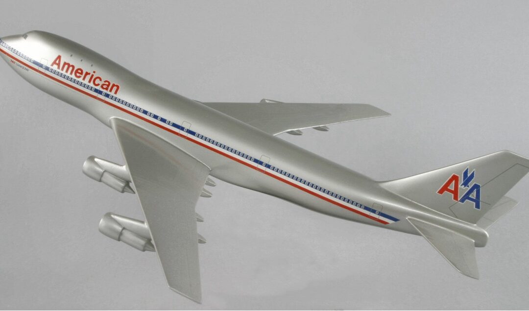 American Airlines Boeing 747-100 Luxury Liner